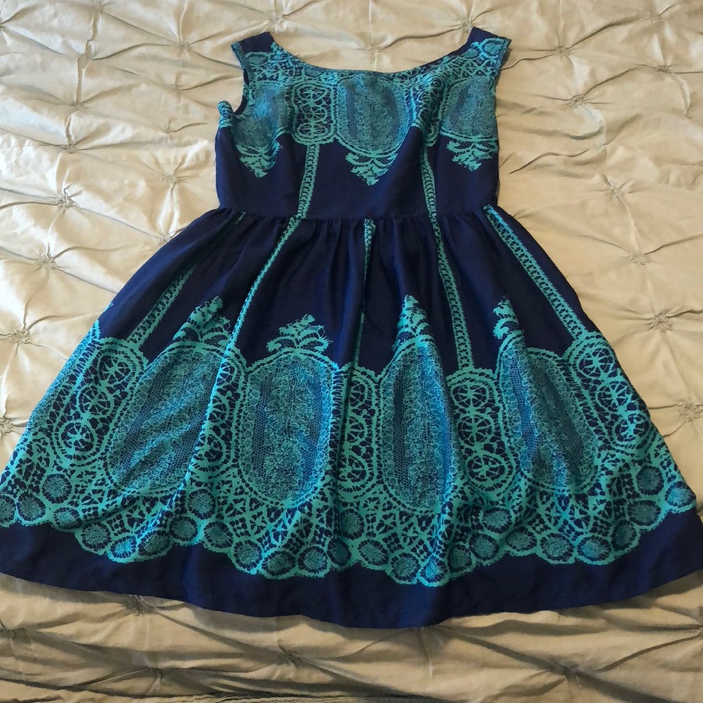 Women’s dress